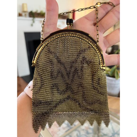 Vintage Gold Link Mesh Purse, Dresden German, Kissing Clasp, Metal Frame - Picture 3 of 10